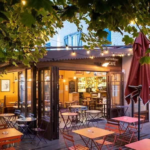 Hotel Beaulieu Lyon, Charbonnieres-les-Bains